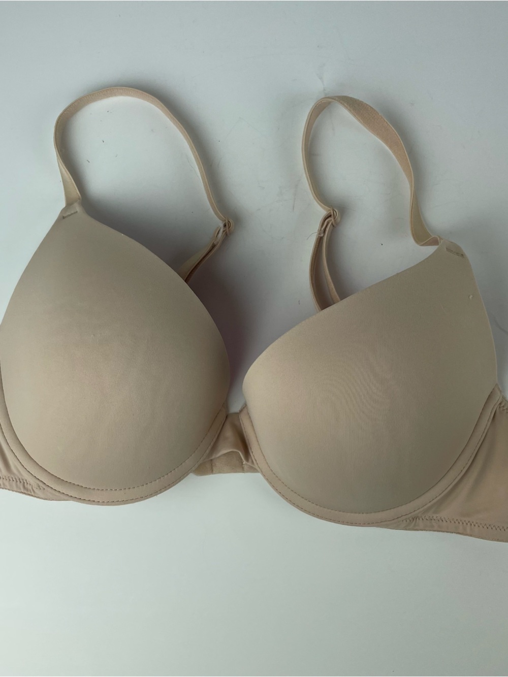 Victoria's Secret PINK Neutral Tan 34B Underwire Bra
